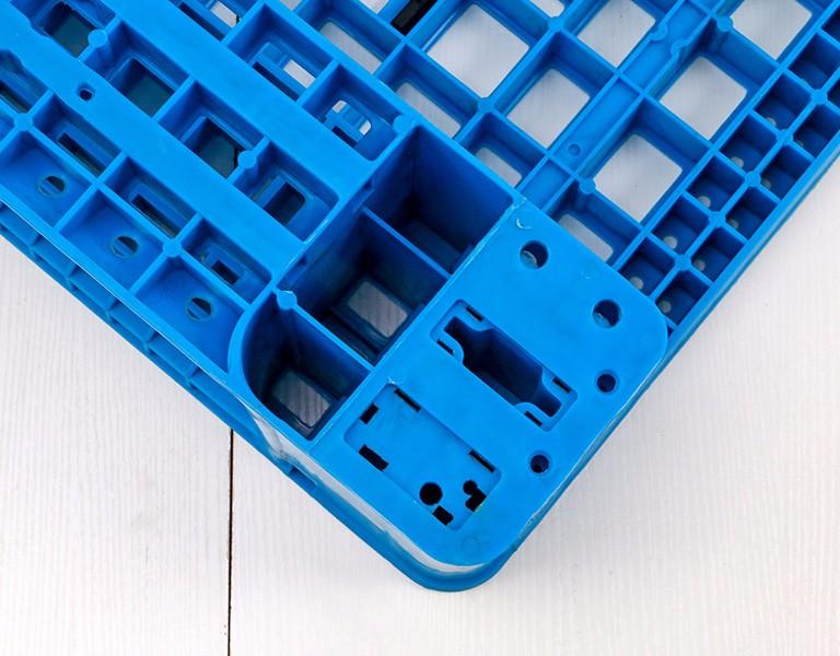 軒盛塑業(yè)1111網(wǎng)格川字重型塑料托盤-托盤腳