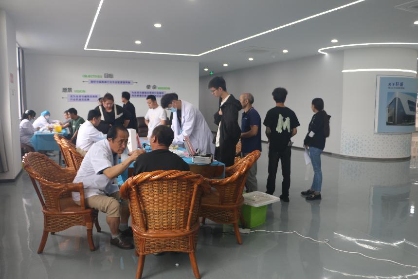 軒盛塑料托盤生產(chǎn)公司組織員工體檢 軒盛塑料托盤生產(chǎn)公司組織員工體檢